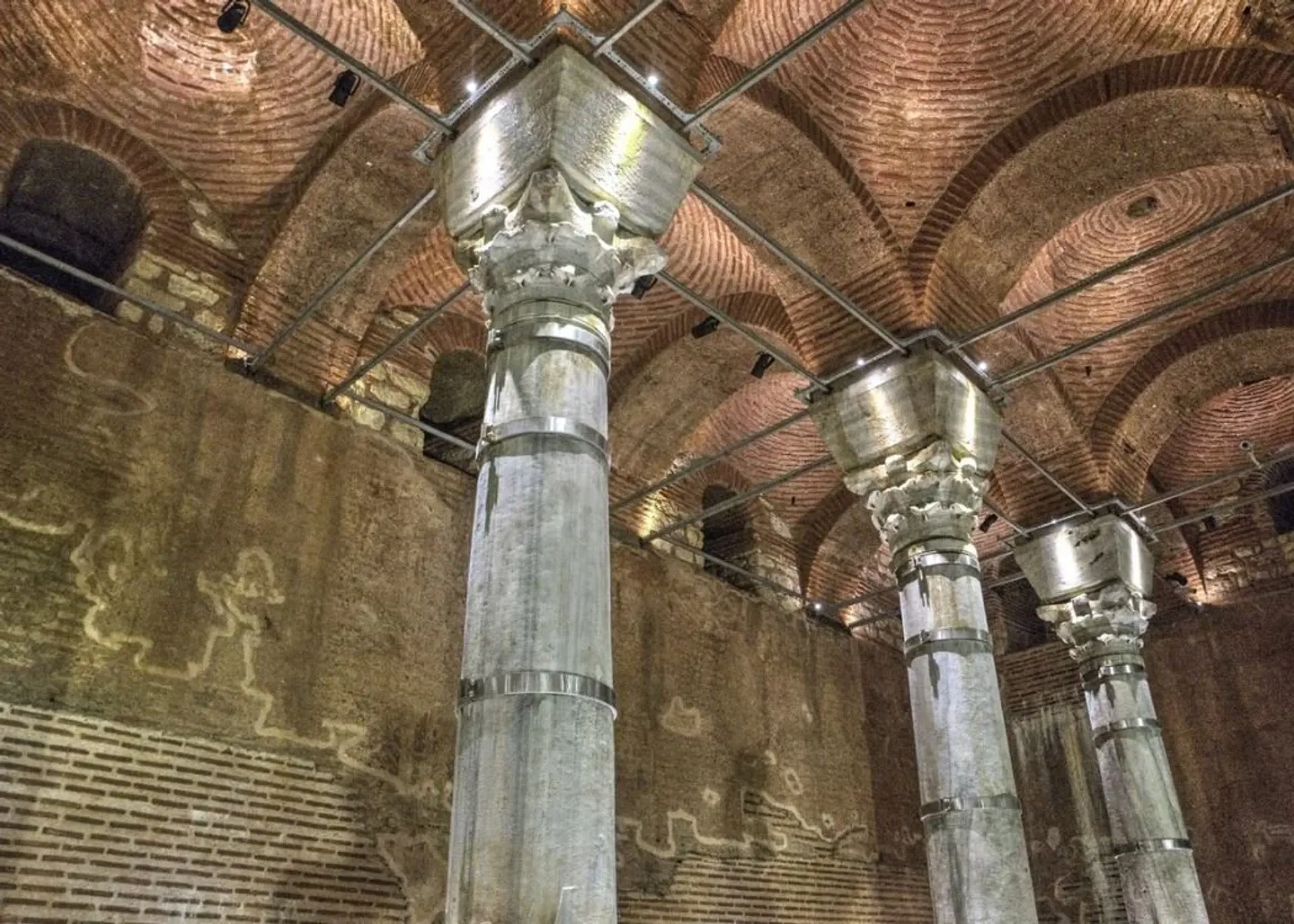 Entrée coupe-file à la Citerne Serefiye (Theodosius) avec audioguide