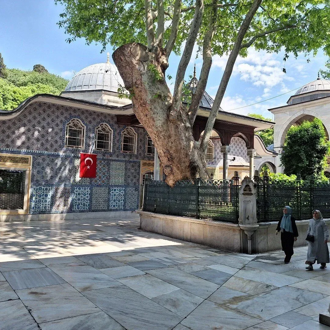 Eyup Sultan Mosque Walking Tour with Audio Guide