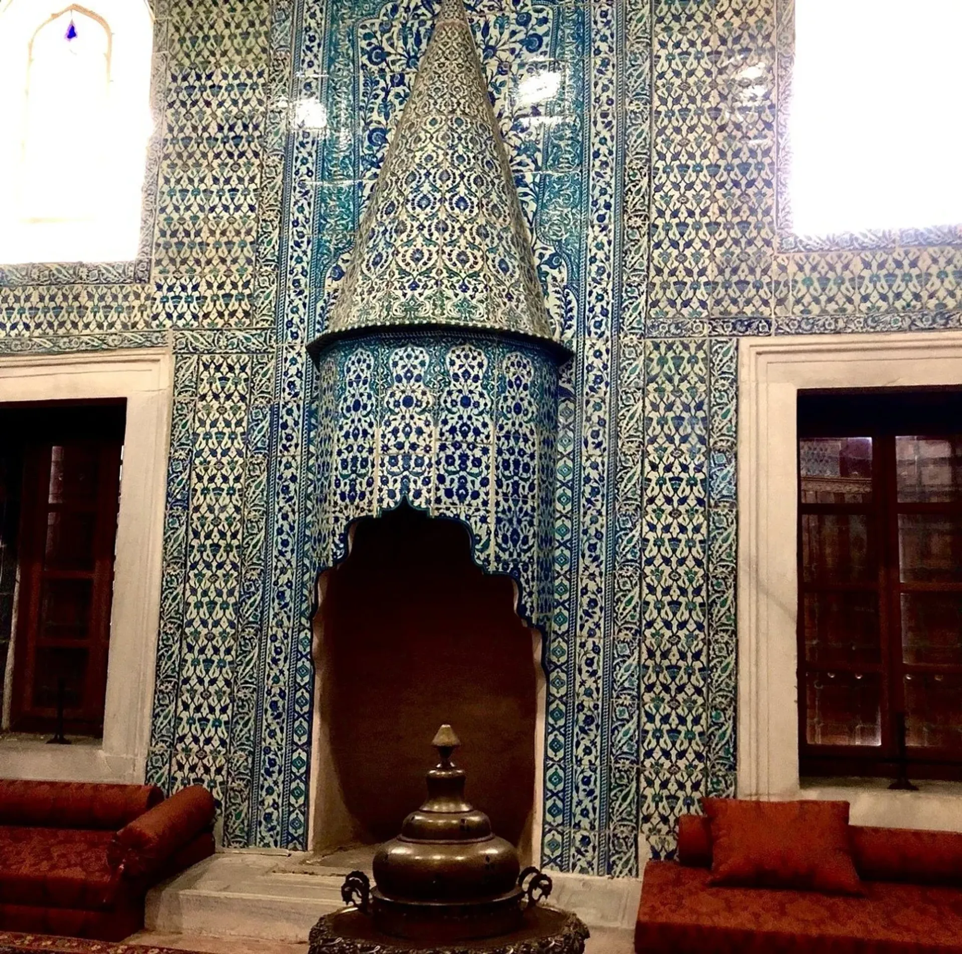 Hunkar Pavilion Walking Tour with Audio Guide