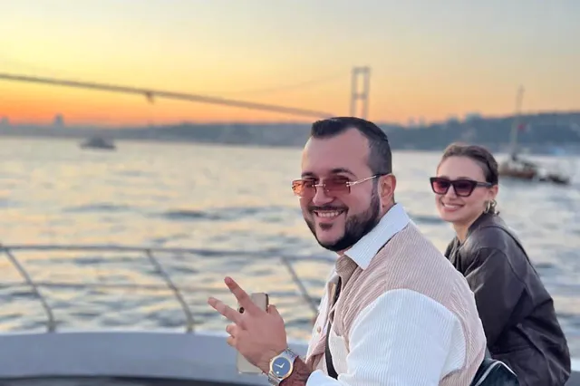 Luxury Yacht Bosphorus Sunset Cruise