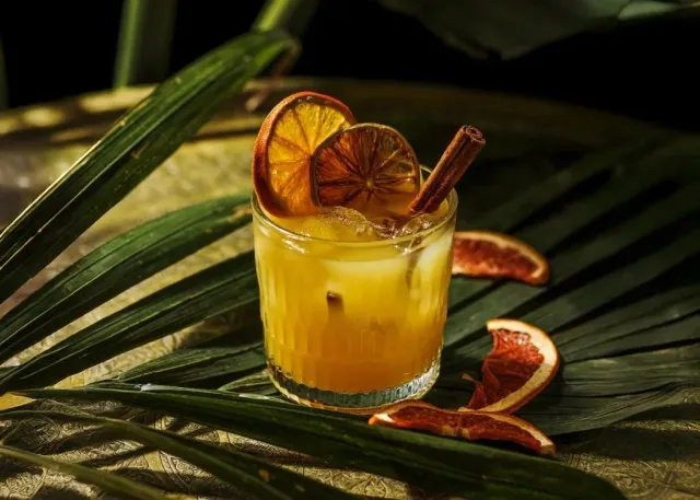 Expérience gastronomique premium avec spectacles exclusifs au Nomads Restaurant