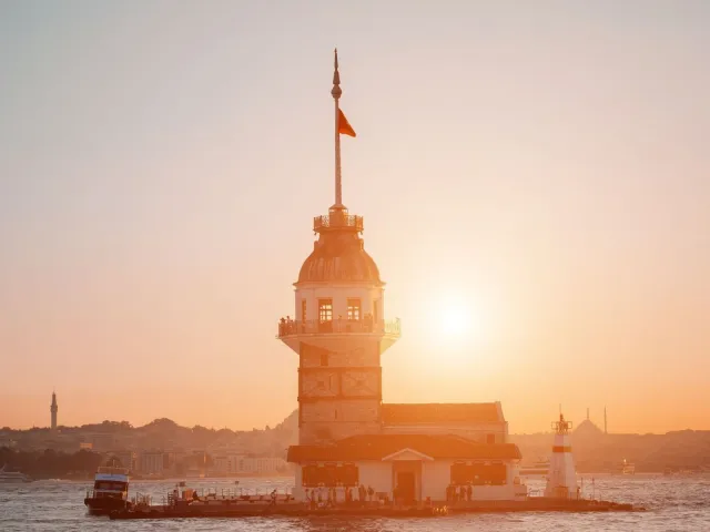 Maiden's Tower: Entrada Sem Fila com Audioguia