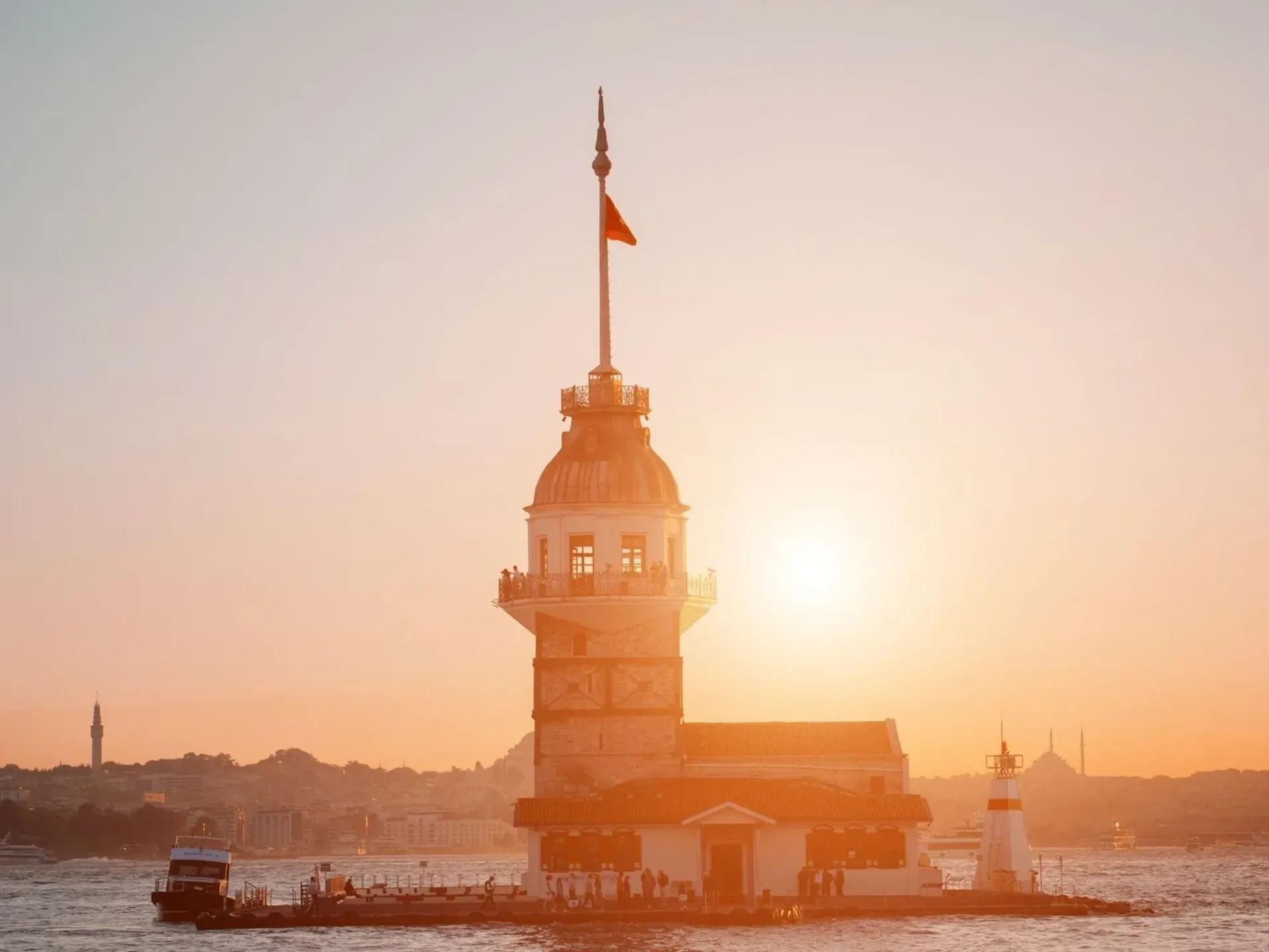 Maiden's Tower: Entrada Sem Fila com Audioguia