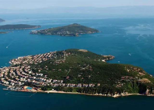 Billet aller-retour en bateau pour l’île de Heybeliada avec audioguide