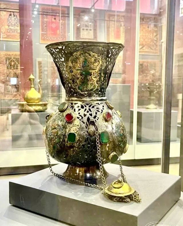 Masuk Tanpa Antre Tiket Turkish and Islamic Arts Museum dengan Panduan Audio