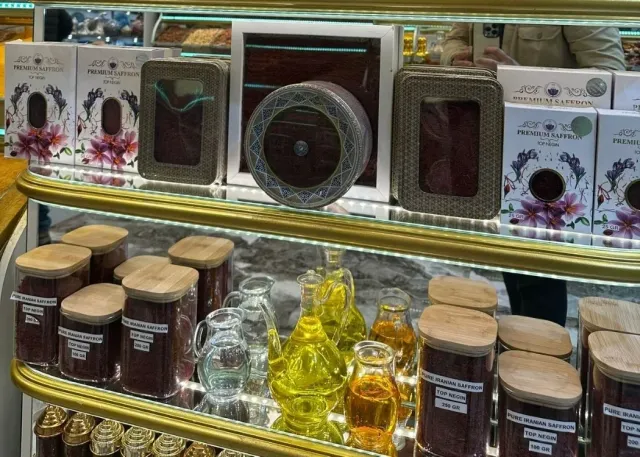 Spice Bazaar Turkish Delights & Herbal Teas Tasting Experience in Istanbul