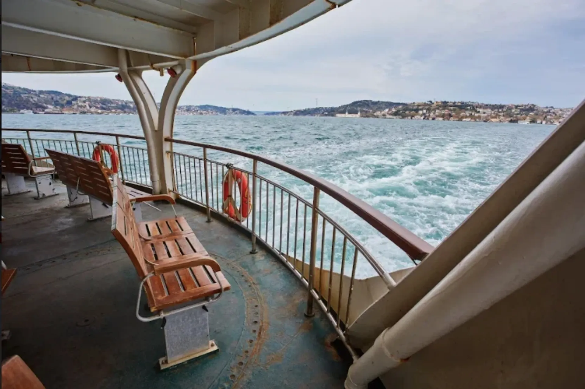 تذكرة دخول رحلة Bosphorus السياحية البحرية مع دليل صوتي