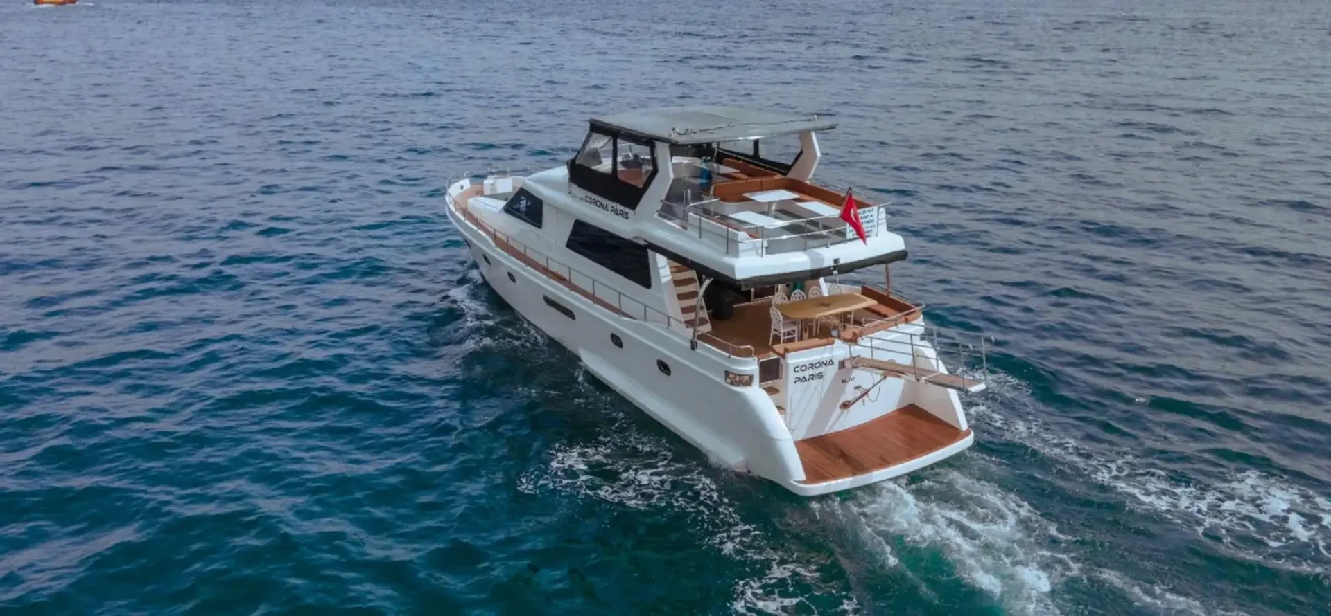 Luxury Yacht Bosphorus Sunset Cruise