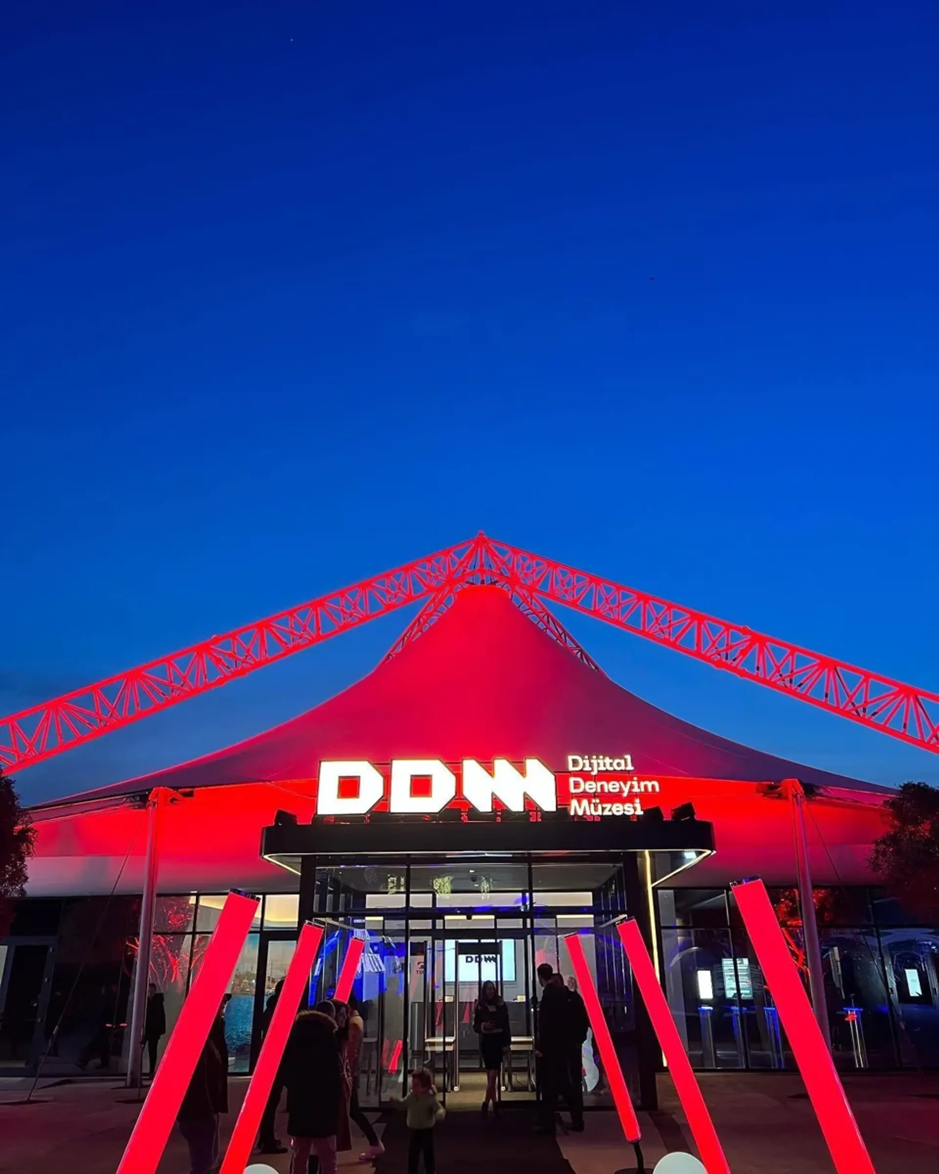 Entrée coupe-file au Digital Experience Museum