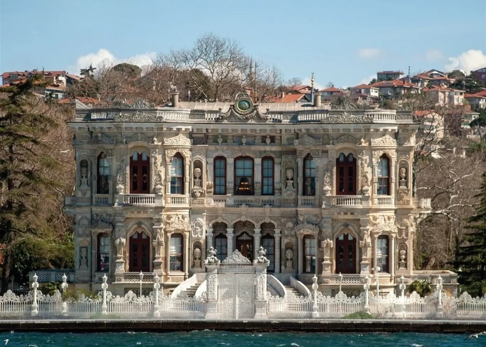 تذكرة دخول رحلة Bosphorus السياحية البحرية مع دليل صوتي