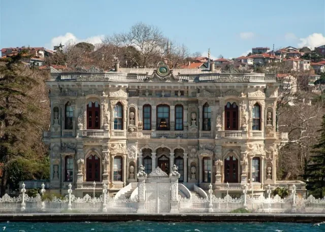 تذكرة دخول رحلة Bosphorus السياحية البحرية مع دليل صوتي