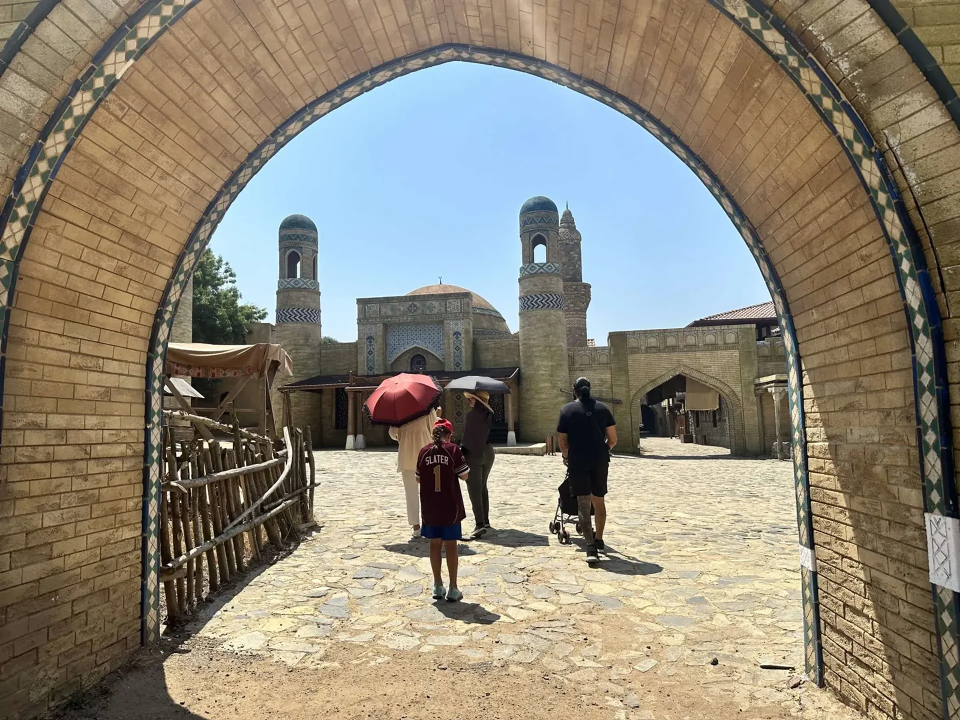 Rehberli Stüdyo Turu: Dirilis Ertugrul, Kurulus Osman ve Destan