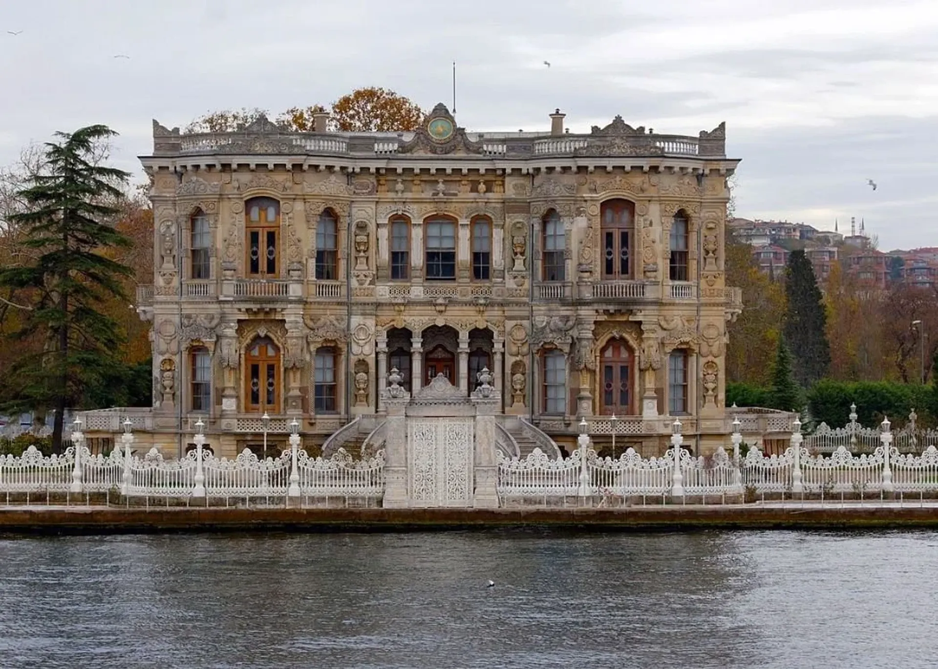 Entrée coupe-file au Küçüksu Pavilion avec audioguide