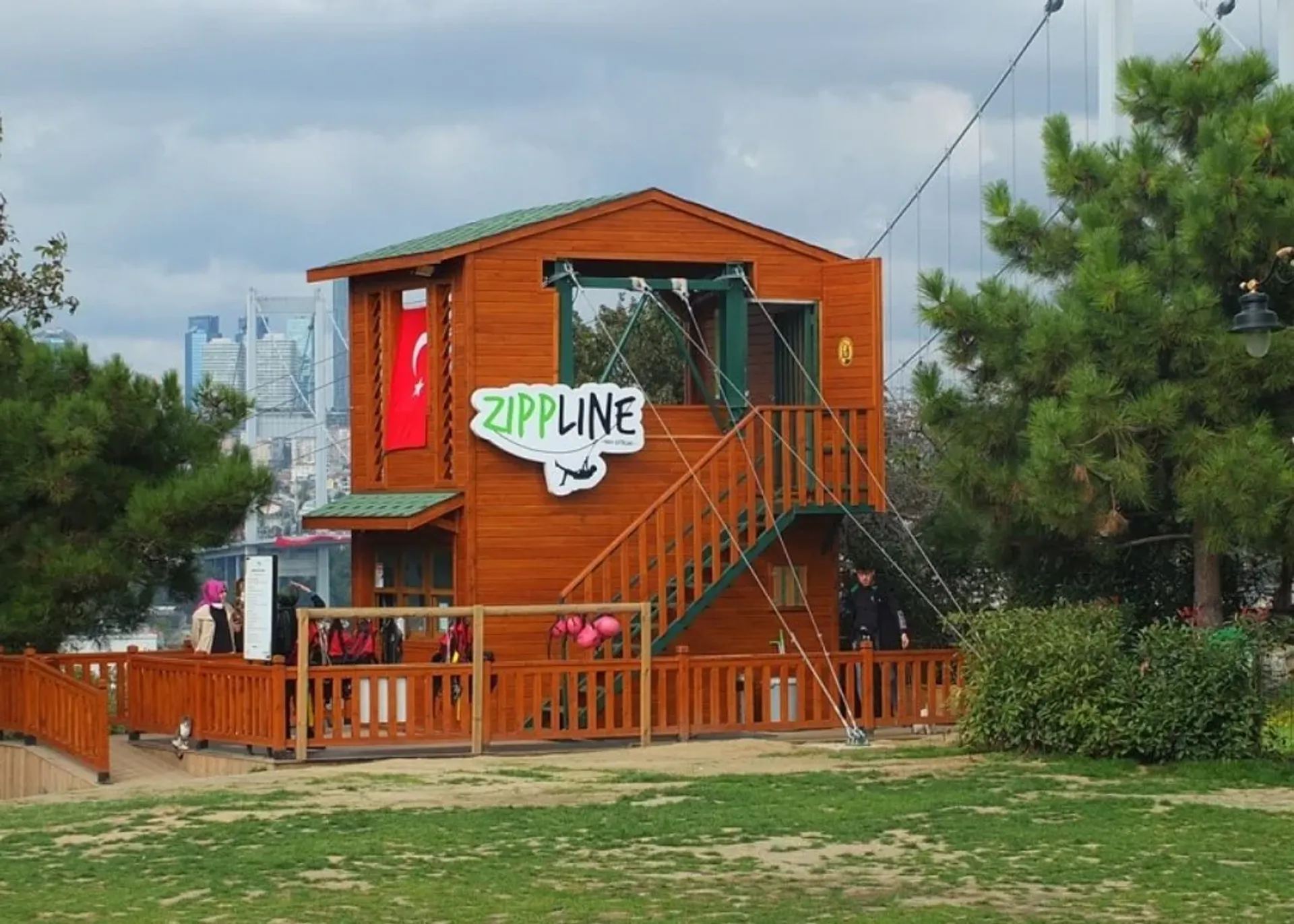 Entrada a la Aventura Zippline en Nakkastepe