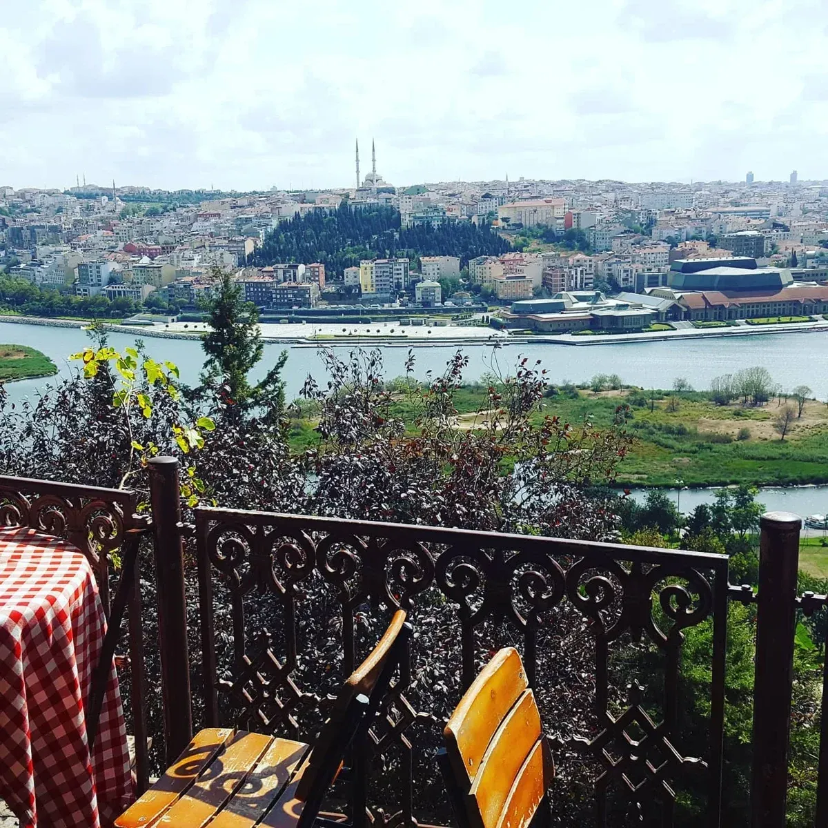 Пешеходная экскурсия по Pierre Loti с аудиогидом