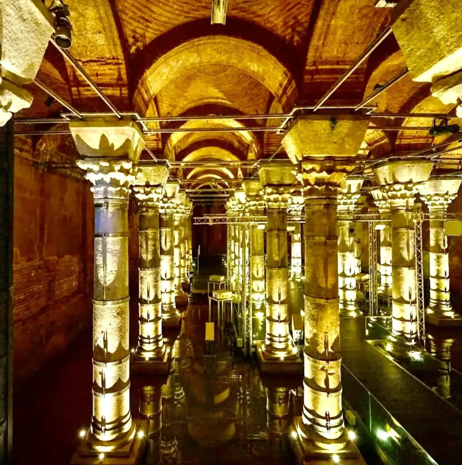 Entrée coupe-file à la Citerne Serefiye (Theodosius) avec audioguide