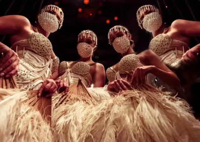 Expérience gastronomique premium avec spectacles exclusifs au Nomads Restaurant