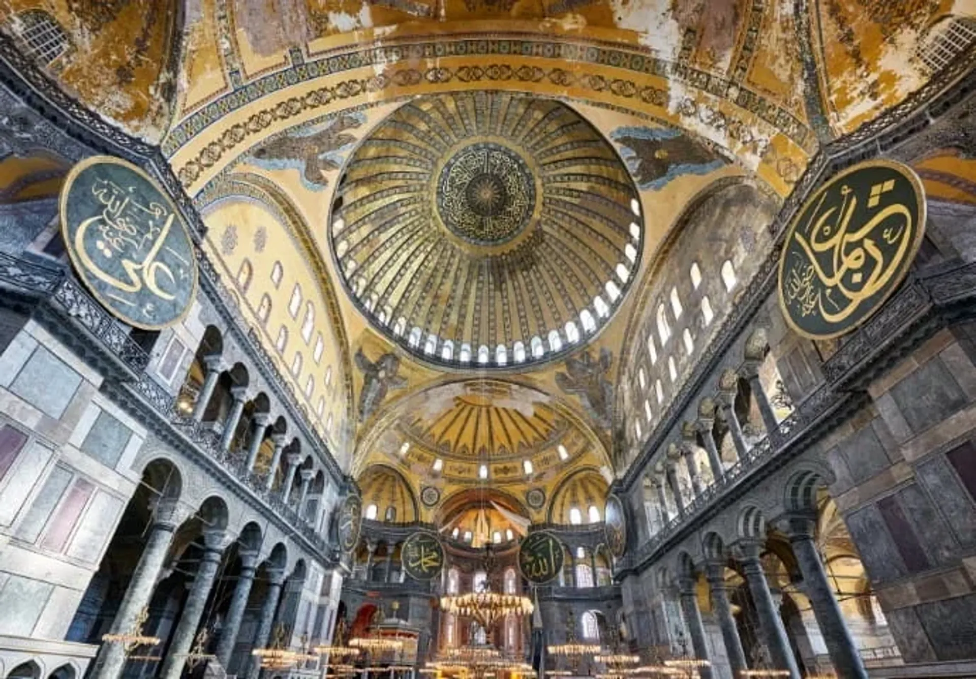 Hagia Sophia Guided Tour with Skip-the-Ticket-Line Entry