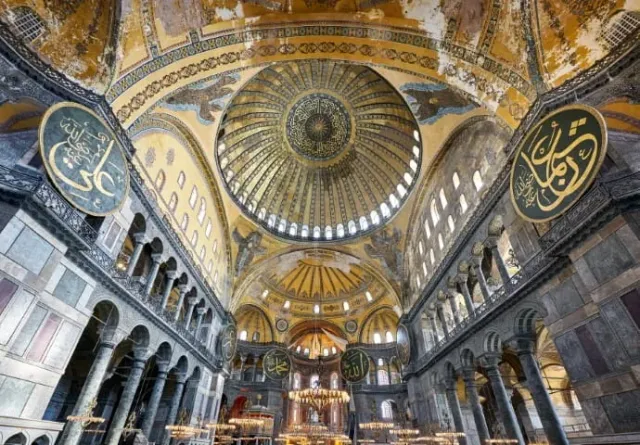 Hagia Sophia Guided Tour with Skip-the-Ticket-Line Entry