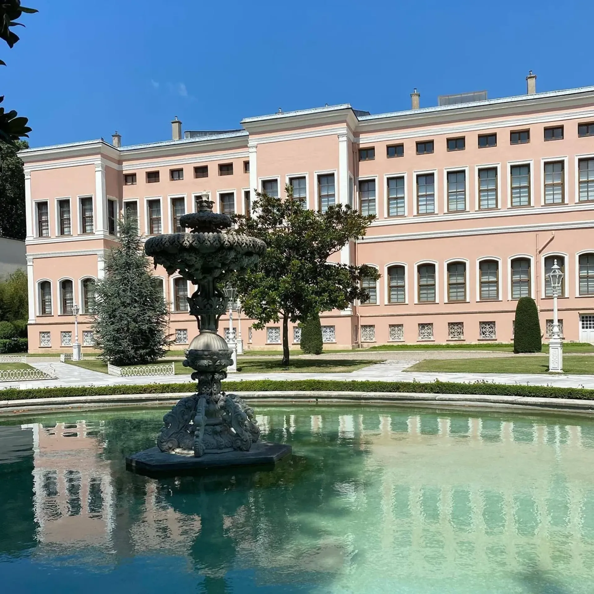 Ulaz u National Palaces Painting Museum bez čekanja u redu uz audio vodič