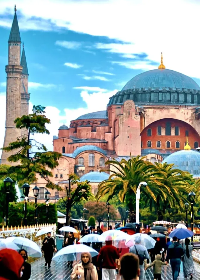 Hagia Sophia Guided Tour with Skip-the-Ticket-Line Entry