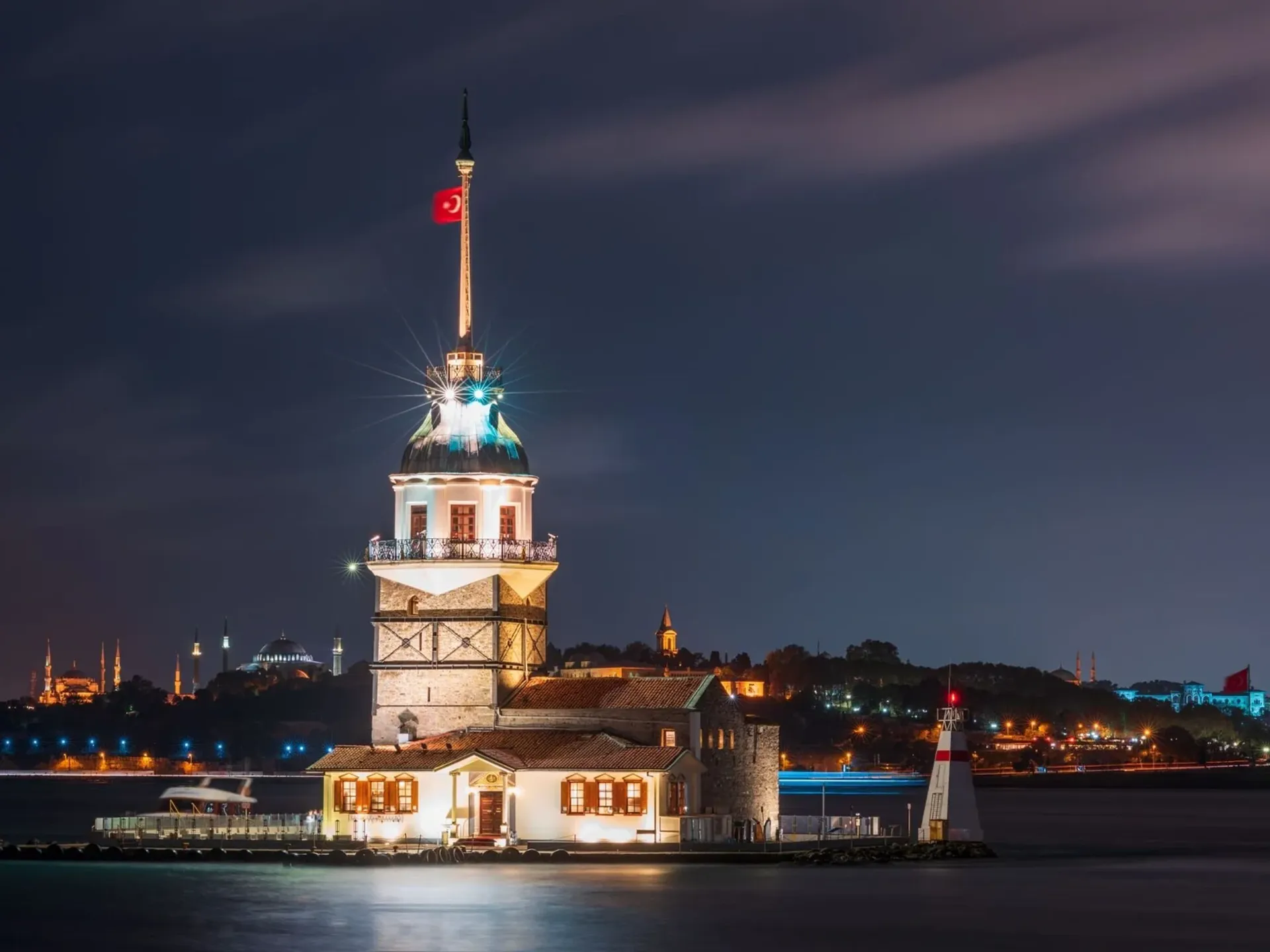 Maiden's Tower: Entrada Sem Fila com Audioguia