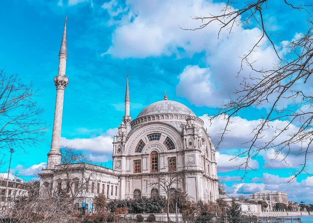 Аудио гид за Dolmabahce Mosque
