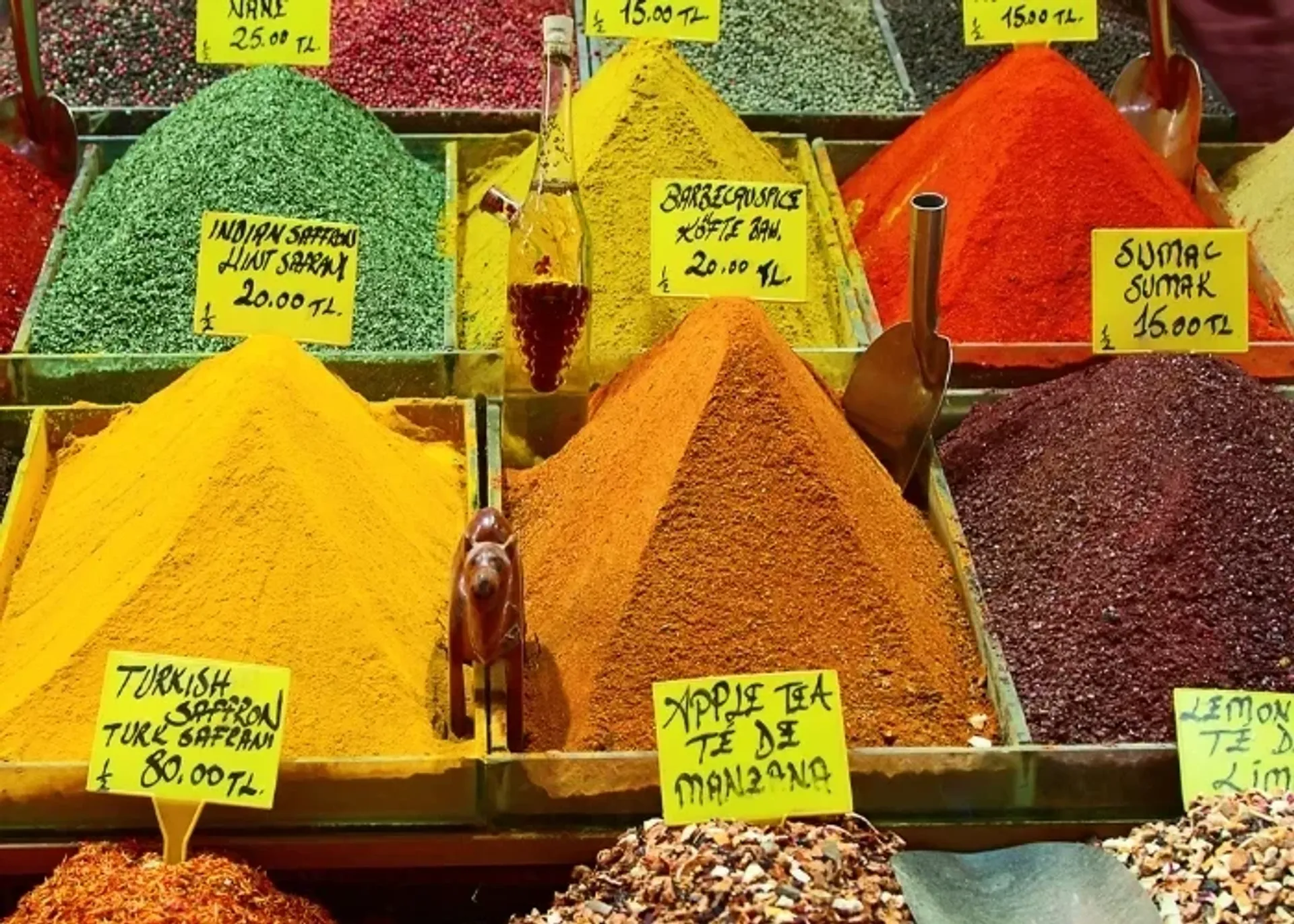 The Spice Bazaar Walking Tour with Audio Guide