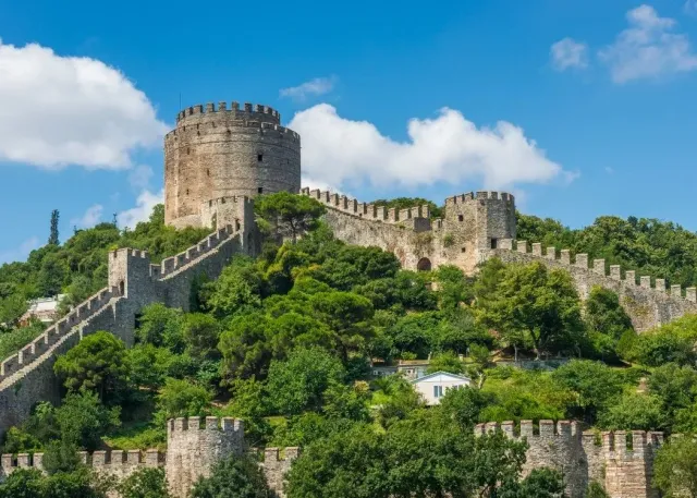 Rumeli Fortress Skip-the-Ticket-Line Entry with Audio Guide