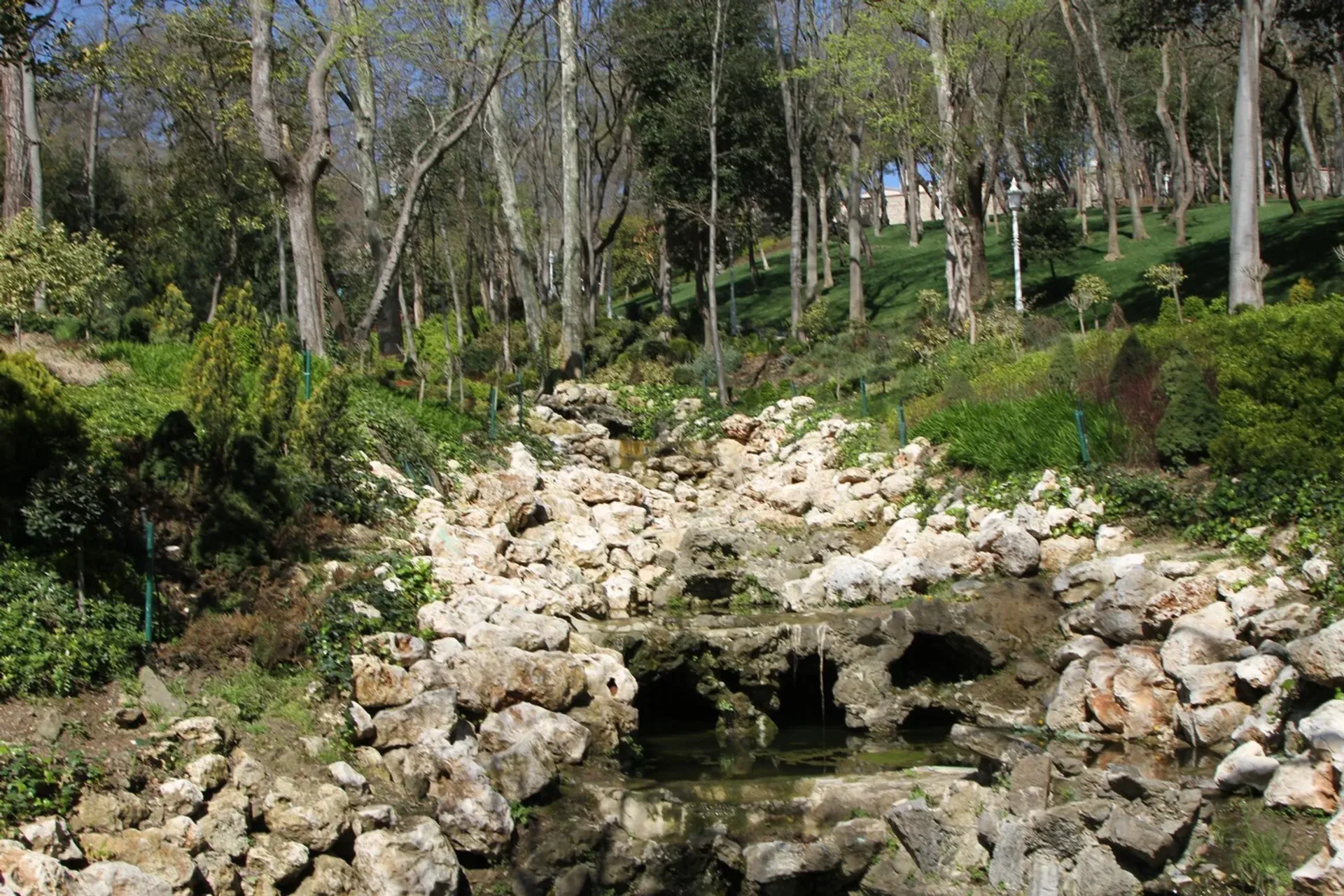 Пешачка тура во Yildiz Park со аудио водич