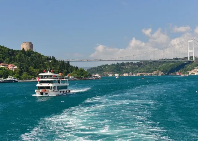 Croisière touristique Golden Horn & Bosphorus avec audioguide