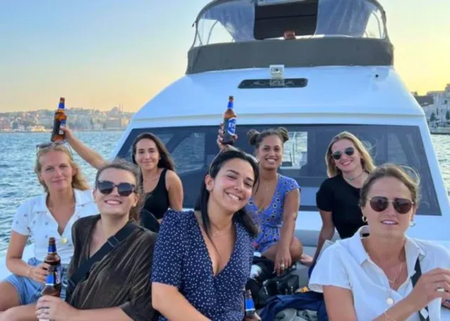 Tur Privat de Înot cu Yachtul în Insulele din Istanbul