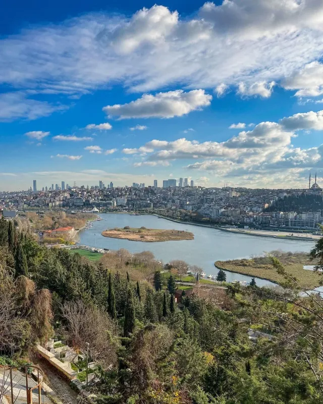 Пешеходная экскурсия по Pierre Loti с аудиогидом