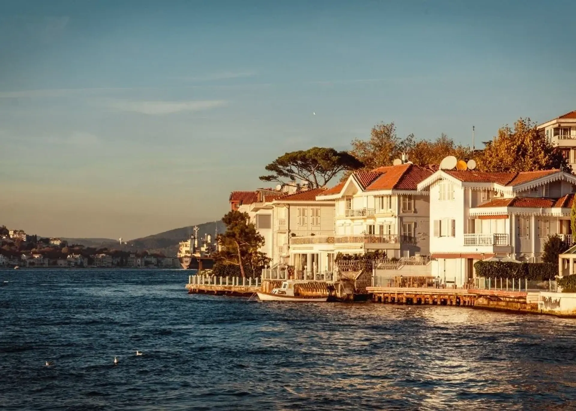 Bosphorus Sunset Cruise آڈیو گائیڈ کے ساتھ