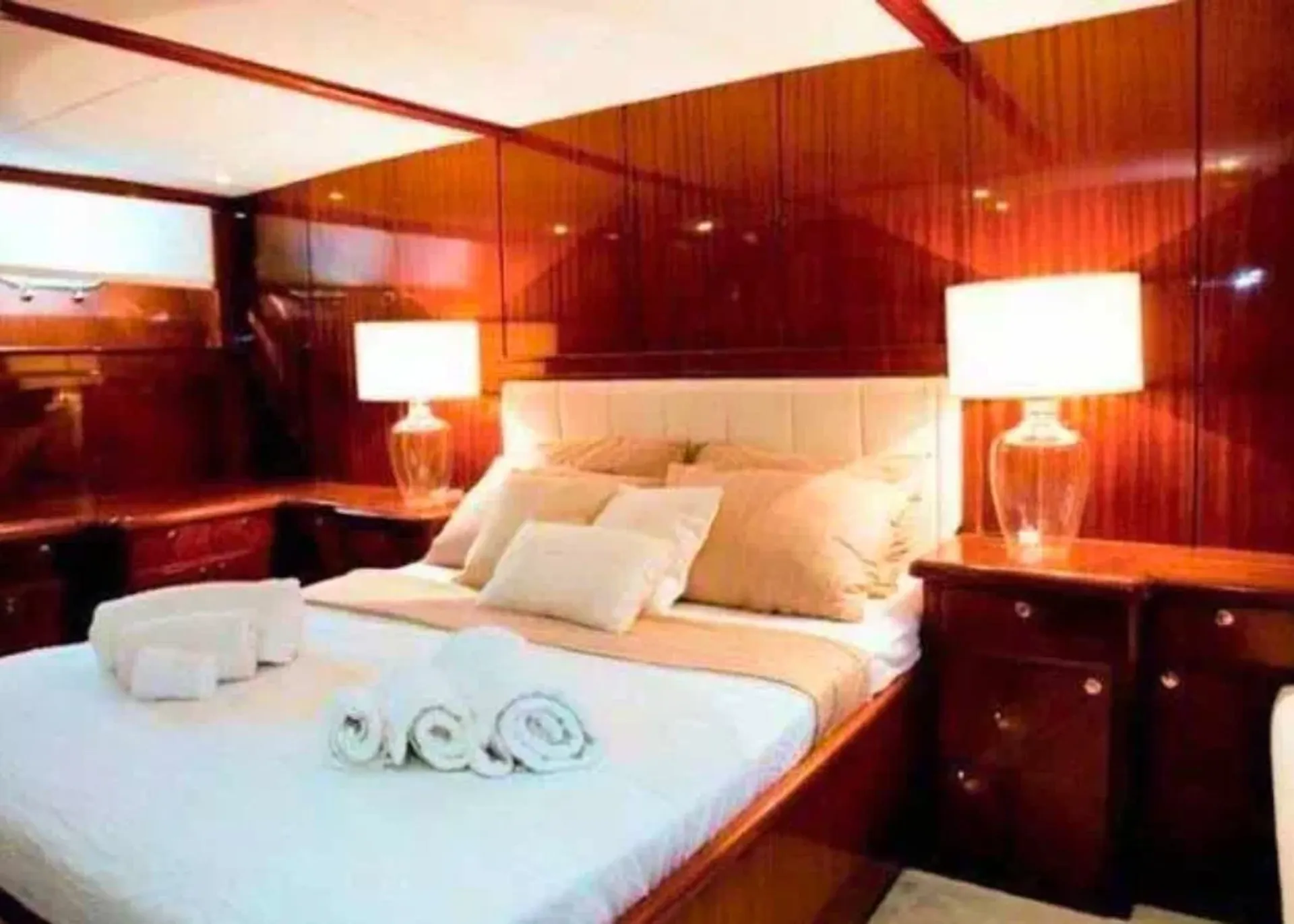 Tur Privat de Înot cu Yachtul în Insulele din Istanbul
