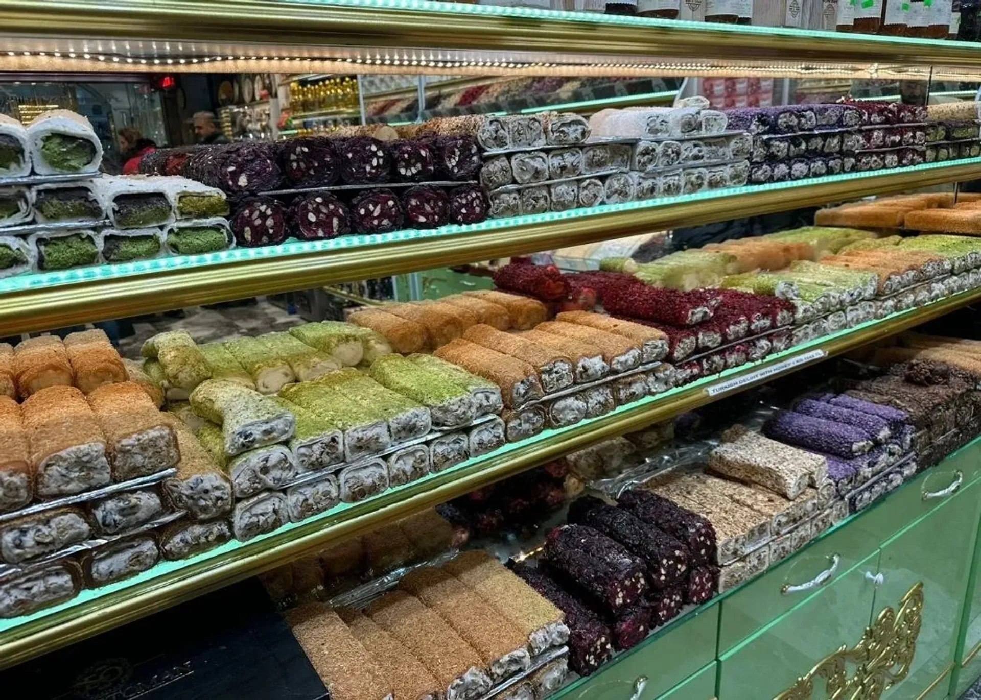 Spice Bazaar Turkish Delights & Herbal Teas Tasting Experience in Istanbul