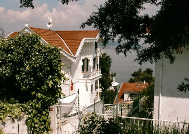 Visite à pied de Kinaliada Island avec audioguide