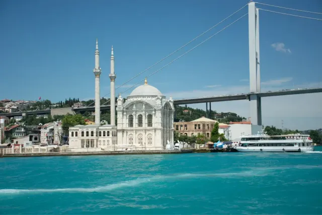 Visite à pied de la mosquée d’Ortakoy avec audioguide