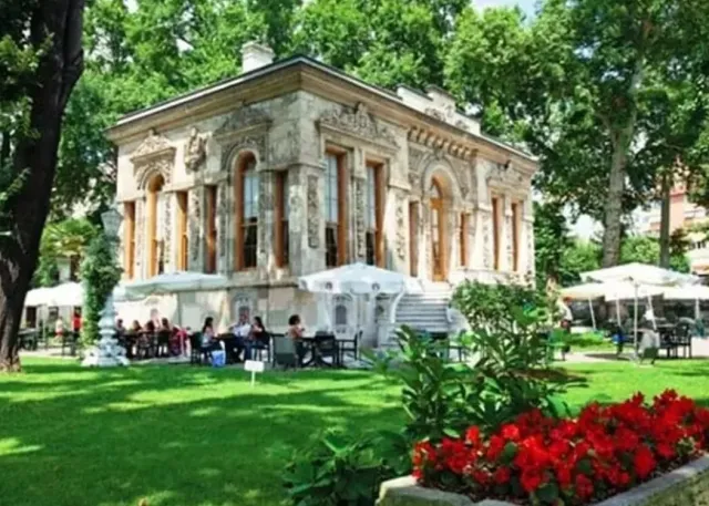 Ihlamur Pavilions : entrée coupe-file avec audioguide