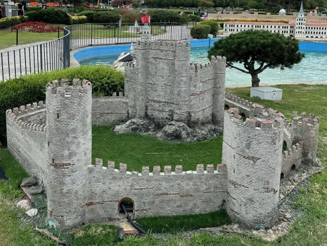 Miniaturk Park Museum Skip the Ticket Line Entry with Audio Guide