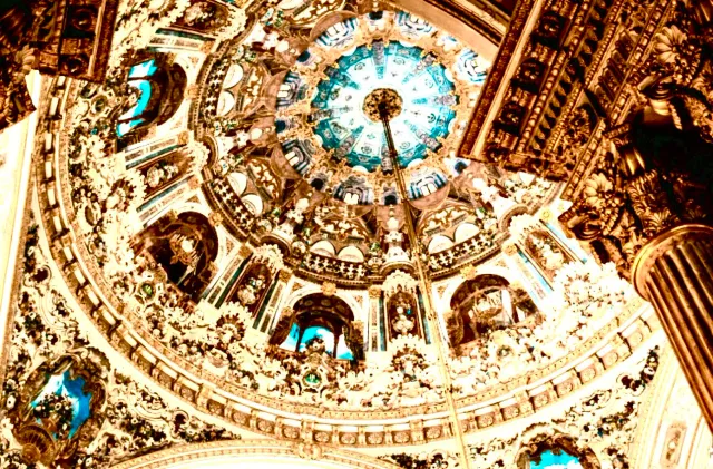 Muzeum Pałacu Dolmabahce – wstęp bez kolejki z audioprzewodnikiem