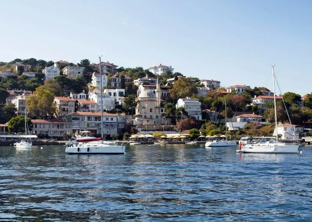 Tur pietonal pe Insula Burgazada cu ghid audio