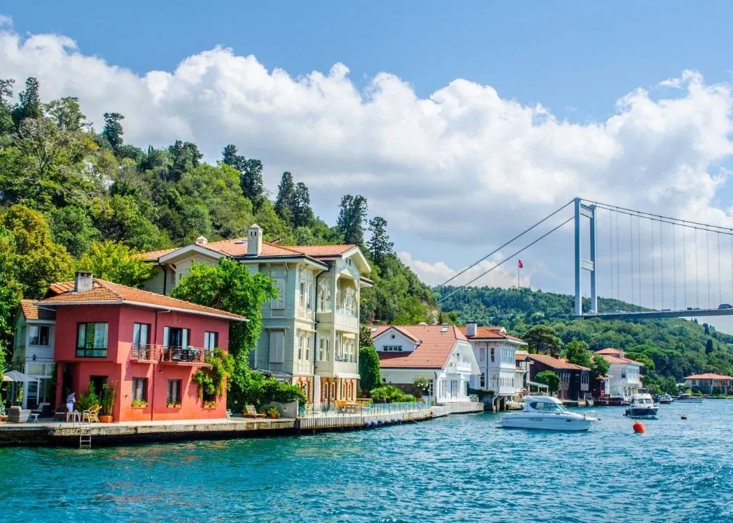 Golden Horn & Bosphorus Sunset Cruise with Audio Guide