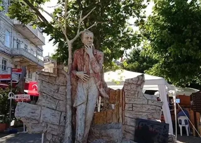 Pješačka tura otokom Burgazada uz audio vodič