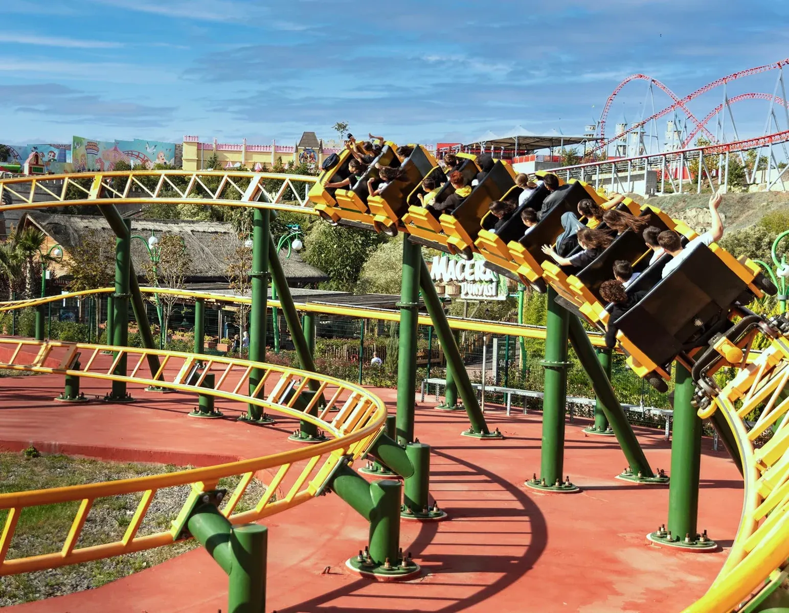 Istanbul Vialand Theme Park 入場チケット