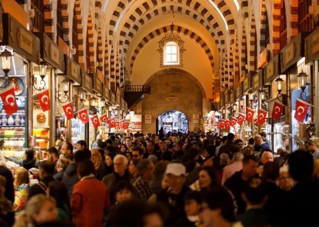 تور پیاده‌روی Spice Bazaar با راهنمای صوتی