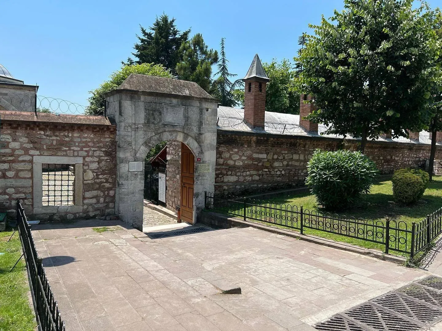 تور پیاده‌روی مسجد Little Hagia Sophia با راهنمای صوتی