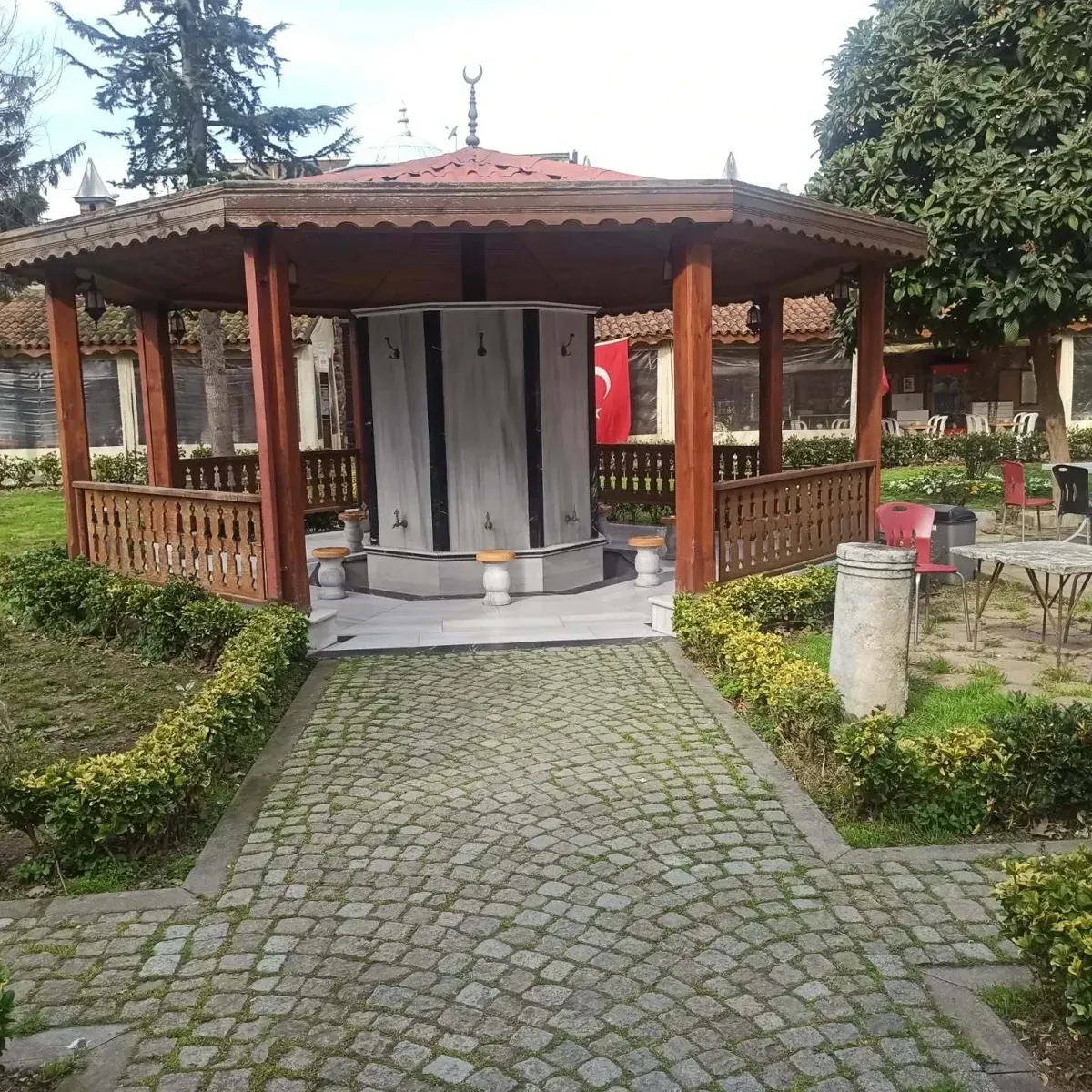 تور پیاده‌روی مسجد Little Hagia Sophia با راهنمای صوتی