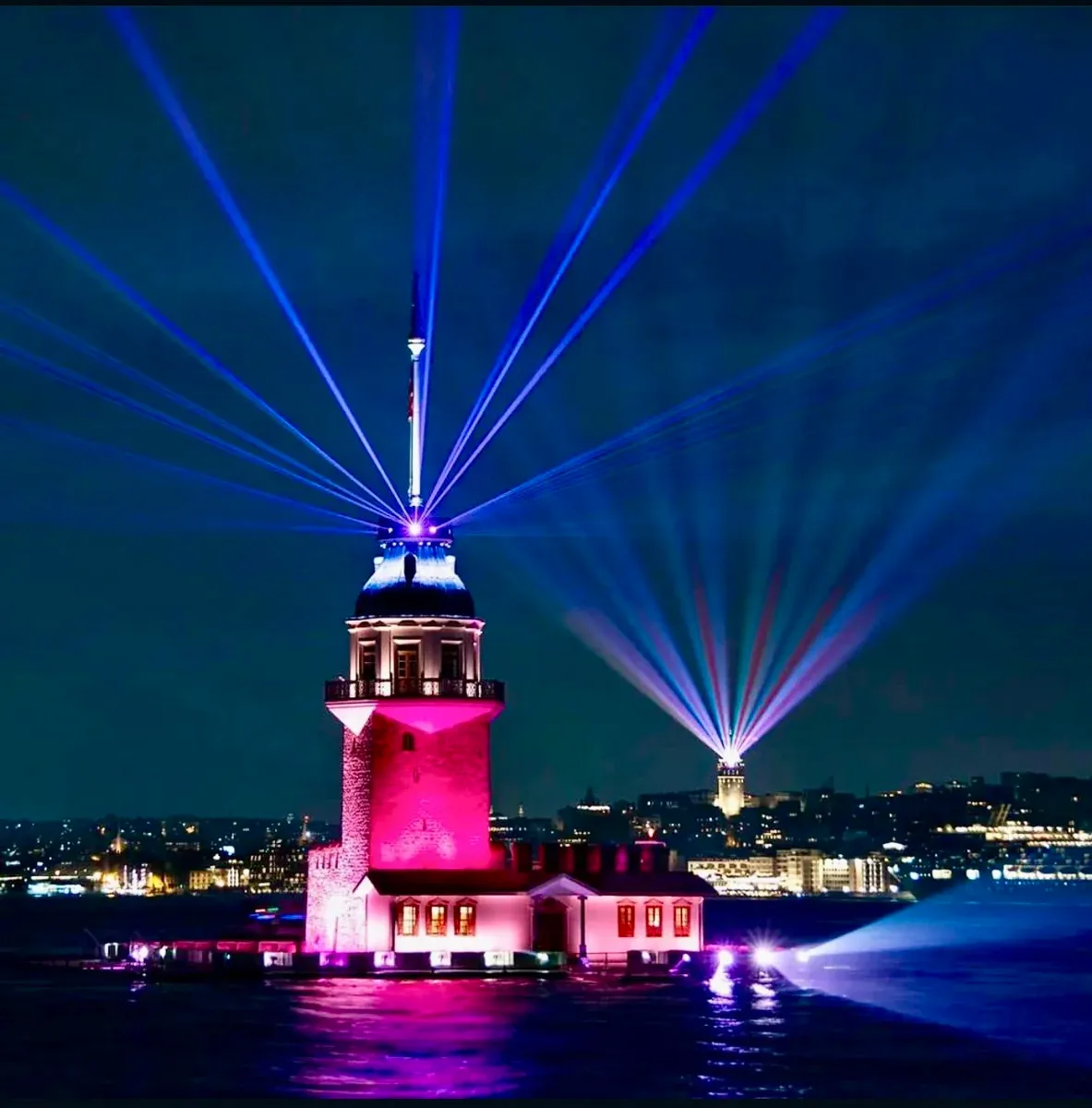 Maiden's Tower اسکیپ دی ٹکٹ لائن انٹری آڈیو گائیڈ کے ساتھ