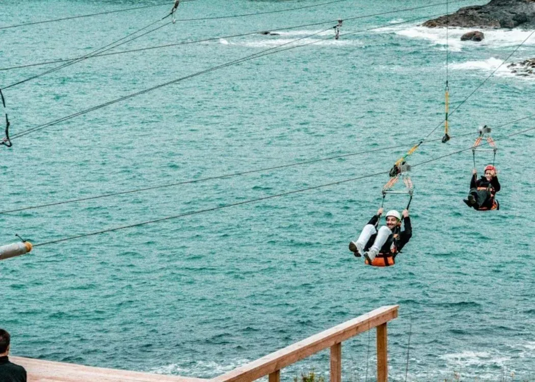 Entrada a la Aventura Zippline en el Faro de Sile